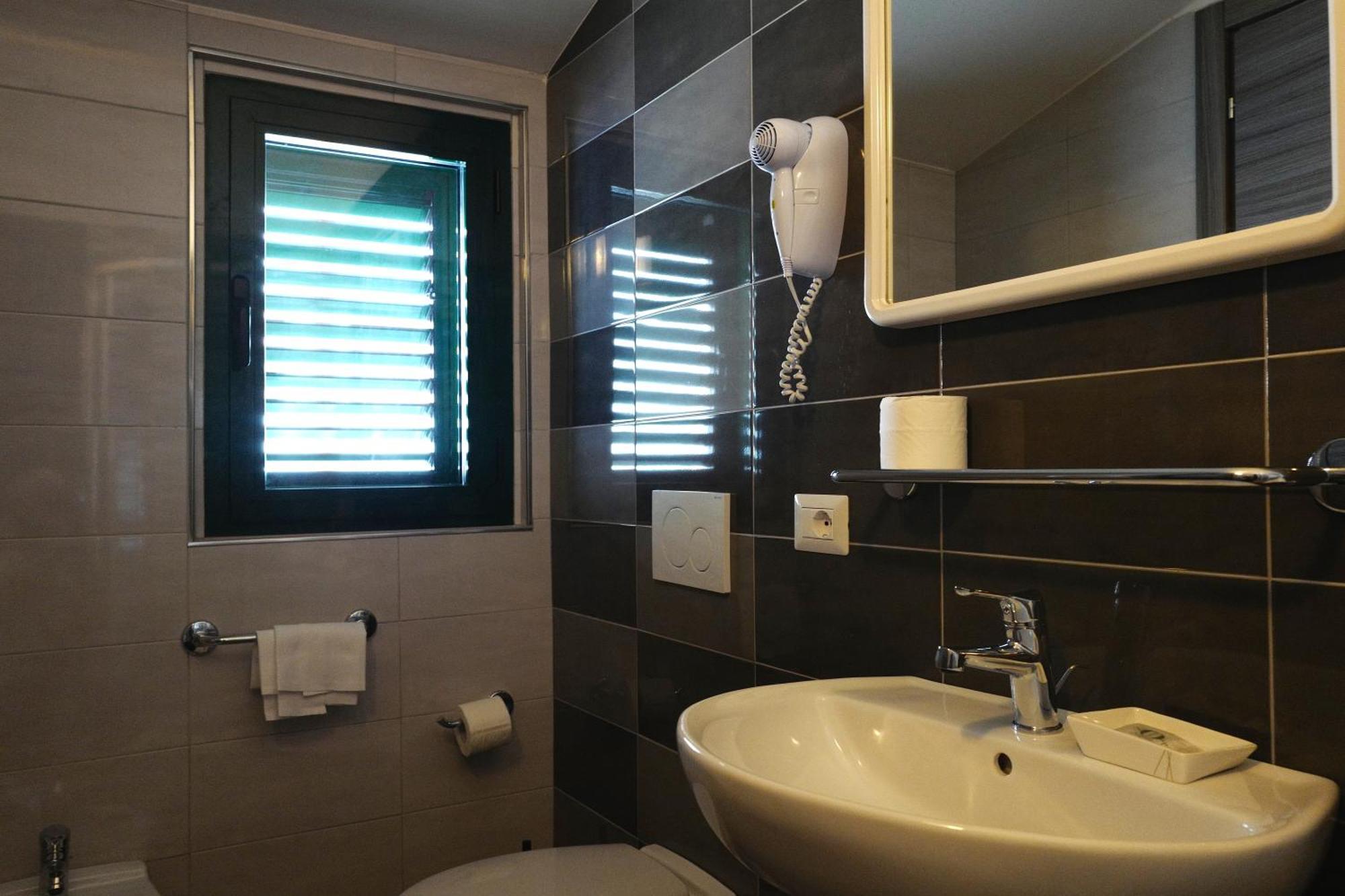 Hotel Desiree San Benedetto del Tronto Luaran gambar