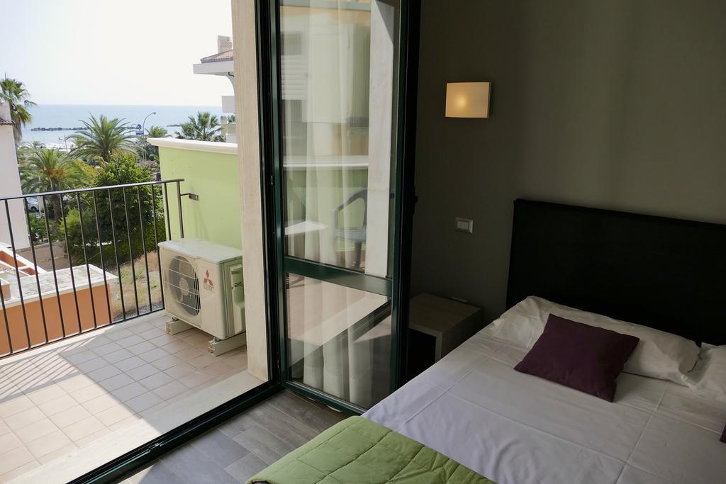 Hotel Desiree San Benedetto del Tronto Luaran gambar